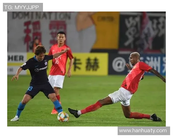 2012年广州恒大与巴塞罗那巅峰对决回顾：中西足球的精彩碰撞与启示